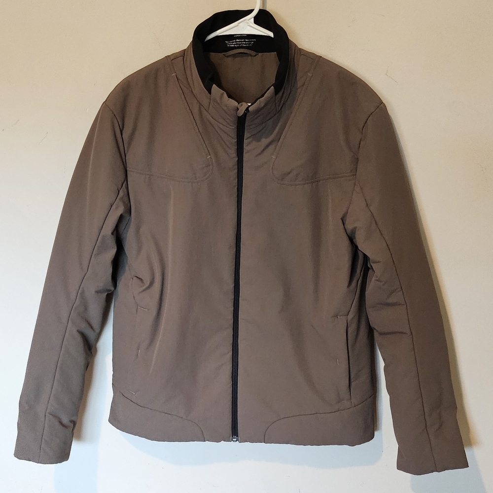 Paskho Minimalist Nylon Performance Puffer Jacket - Size Medium